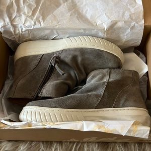 Sofft Portland Bootie in Pietra Grey